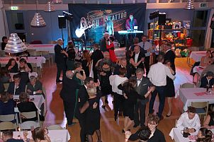 Auf der Tanzfläche war viel Bewegung zu sehen