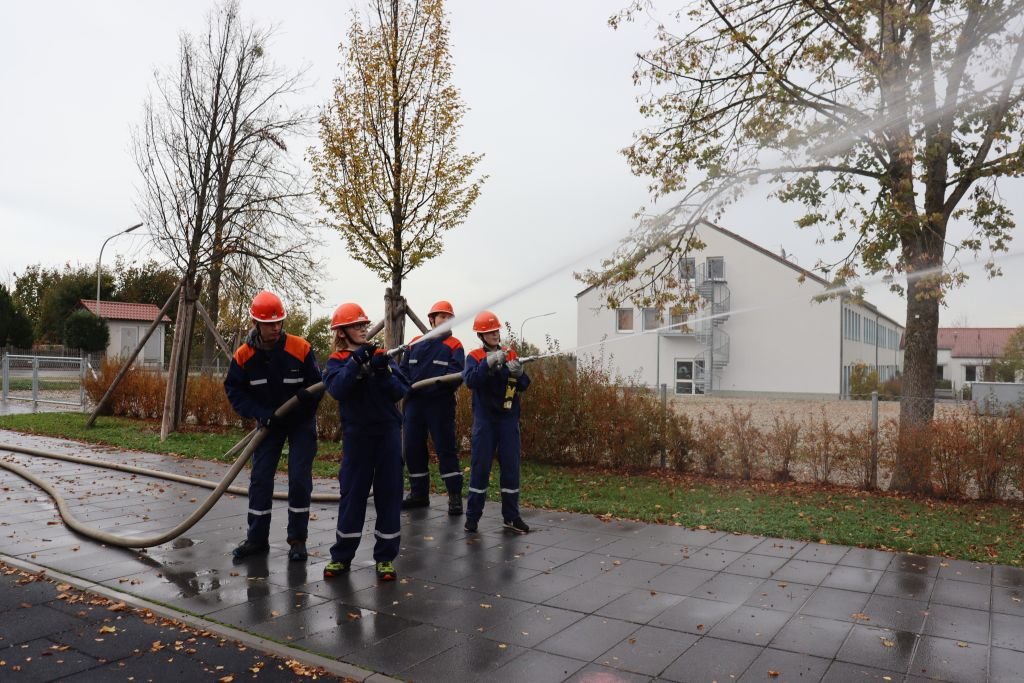 24 Stunden Aktion bei der Feuerwehr in Ast