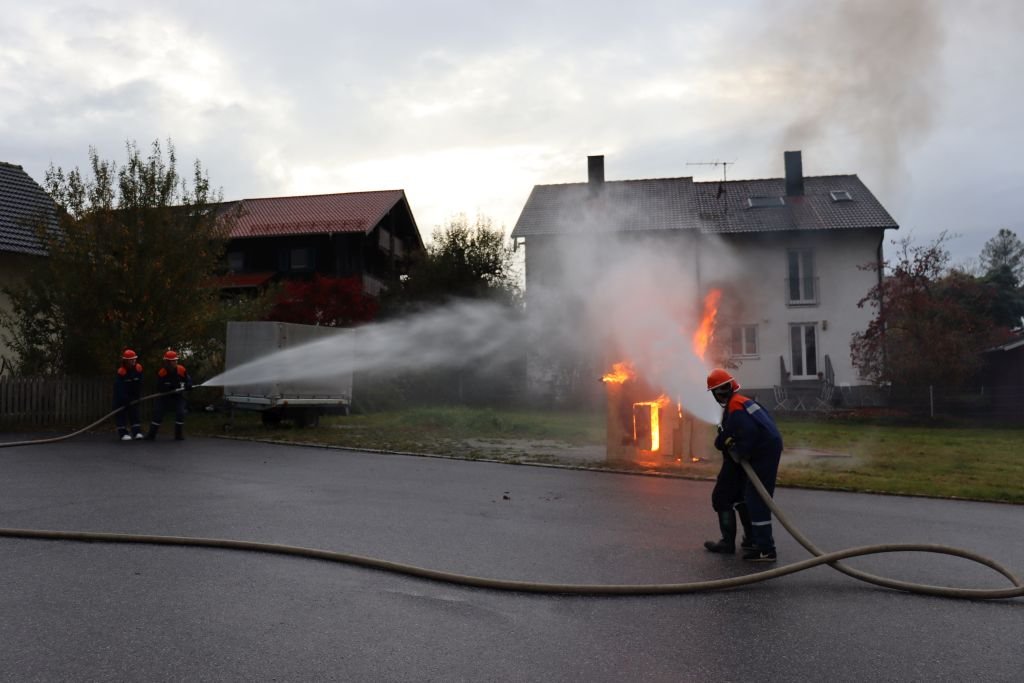 24 Stunden Aktion bei der Feuerwehr in Ast