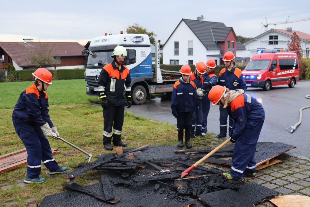 24 Stunden Aktion bei der Feuerwehr in Ast