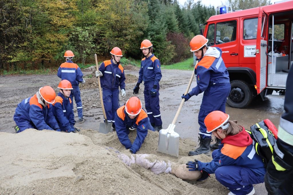 24 Stunden Aktion bei der Feuerwehr in Ast