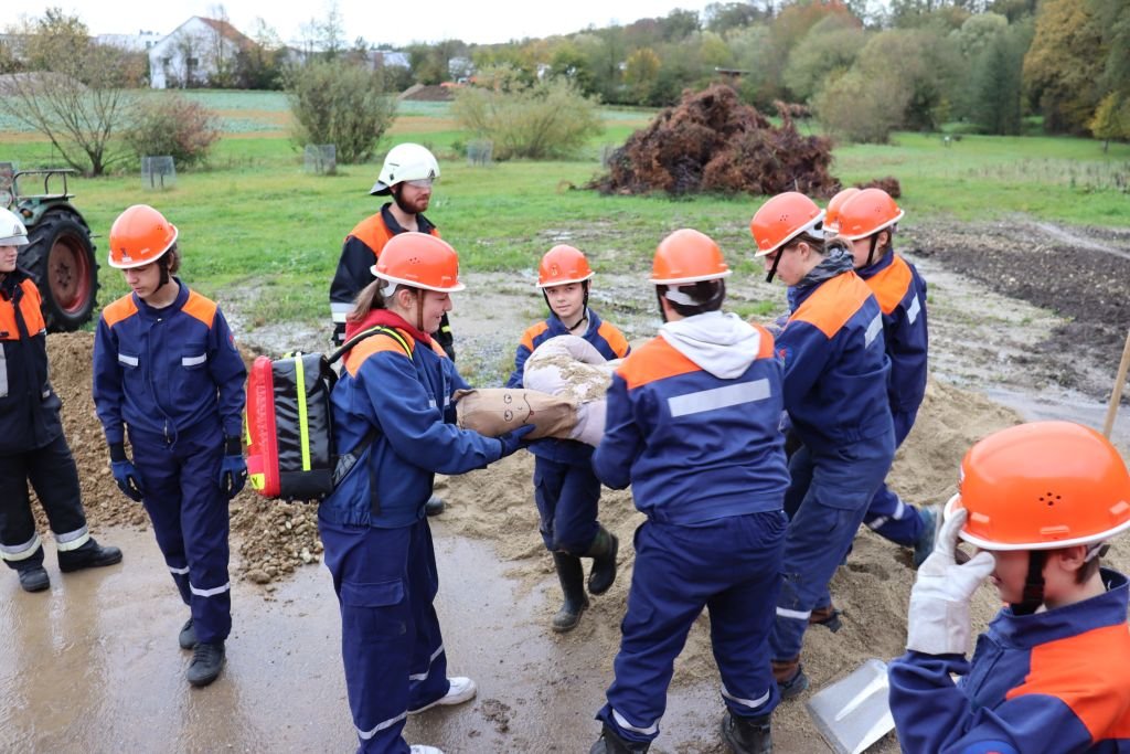 24 Stunden Aktion bei der Feuerwehr in Ast