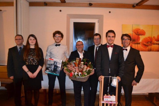 Schwarz-Weiß Ball 2017