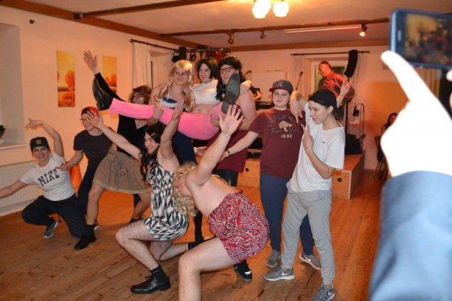 Schwarz-Weiß Ball 2017