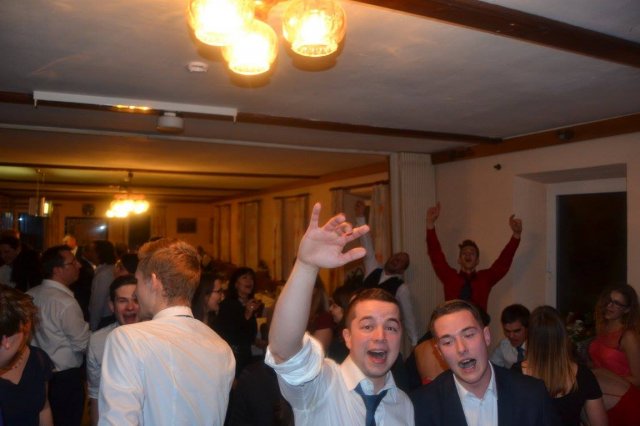 Schwarz-Weiß Ball 2017