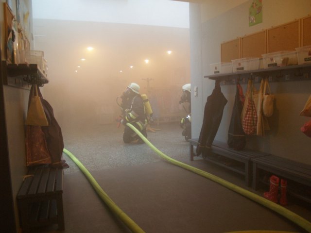 Geimeinschaftsübung am 08.05.2017 - Kindergarten Ast