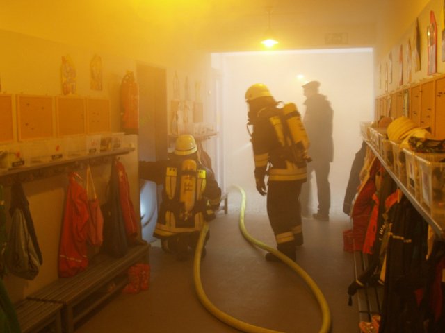 Geimeinschaftsübung am 08.05.2017 - Kindergarten Ast