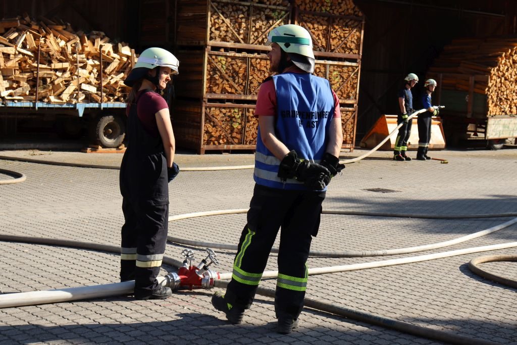 Gruppenführer lässt zurück bauen