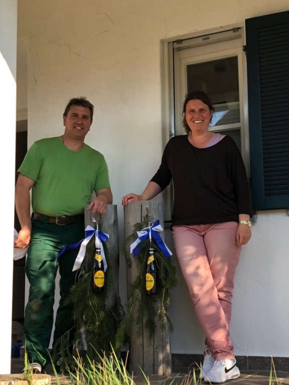 Meterweise Maibaum - und die Lieferung direkt nach Hause