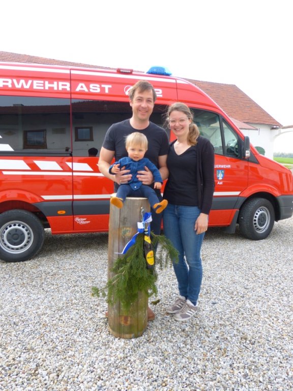 Meterweise Maibaum - und die Lieferung direkt nach Hause