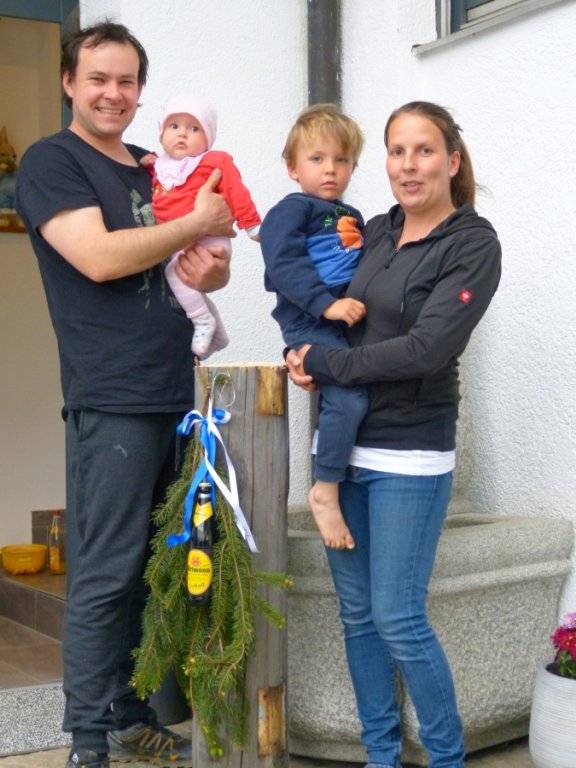 Meterweise Maibaum - und die Lieferung direkt nach Hause