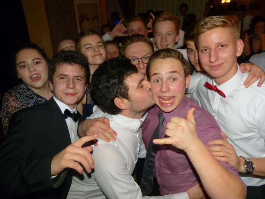 Schwarz-Weiß Ball 2019