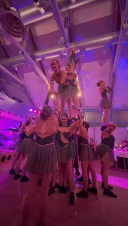 Schwarz-Weiß Ball mit Stil und Stimmung